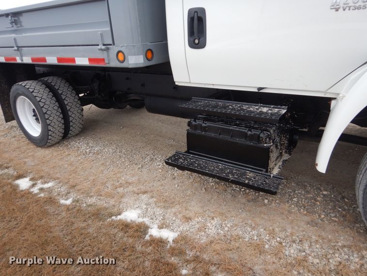 image for item HU9992 2006 International 4200  dump truck