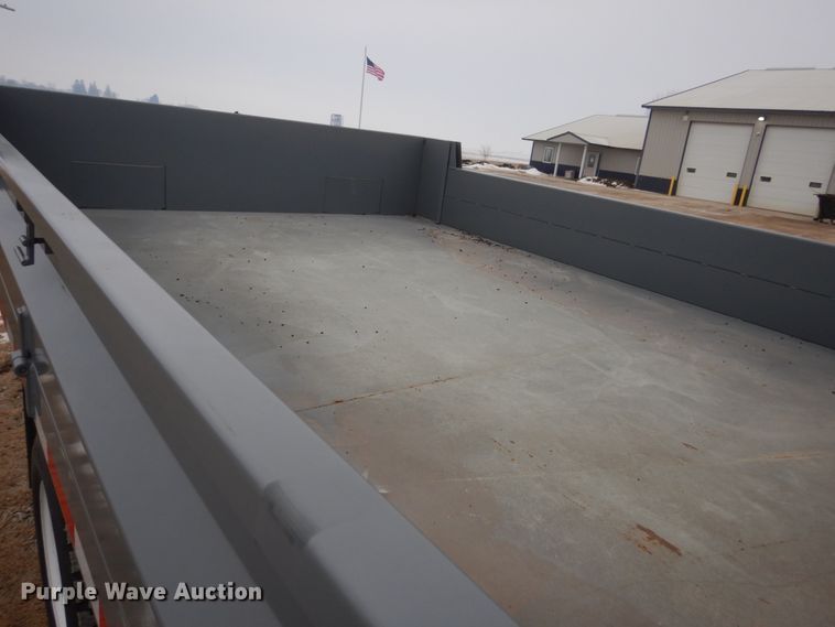 image for item HU9992 2006 International 4200  dump truck