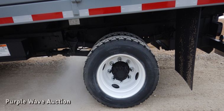 image for item HU9992 2006 International 4200  dump truck