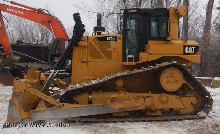 image for item HU9998 2014 Caterpillar D6T LGP  dozer
