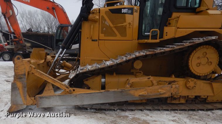 image for item HU9998 2014 Caterpillar D6T LGP  dozer
