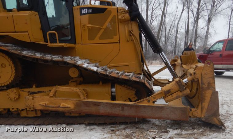 image for item HU9998 2014 Caterpillar D6T LGP  dozer