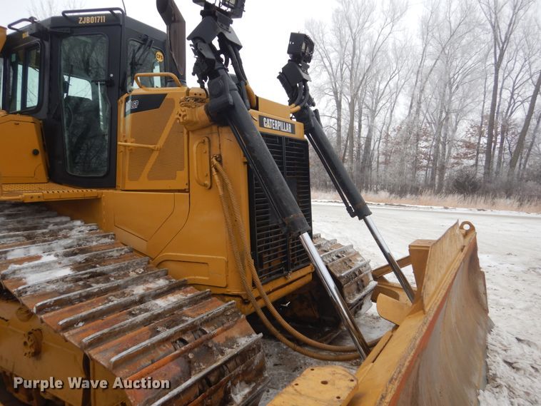 image for item HU9998 2014 Caterpillar D6T LGP  dozer