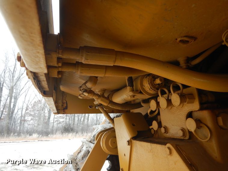 image for item HU9998 2014 Caterpillar D6T LGP  dozer