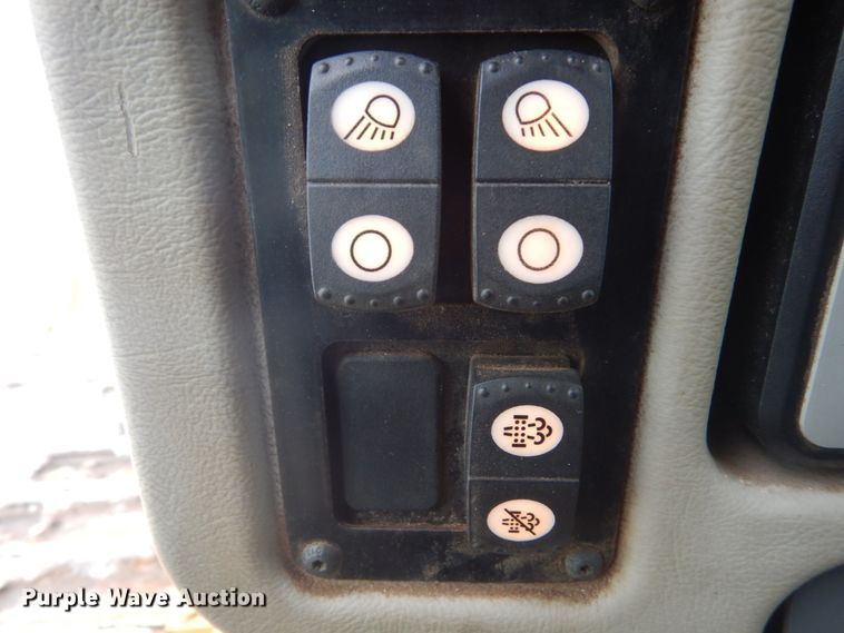 image for item HU9998 2014 Caterpillar D6T LGP  dozer