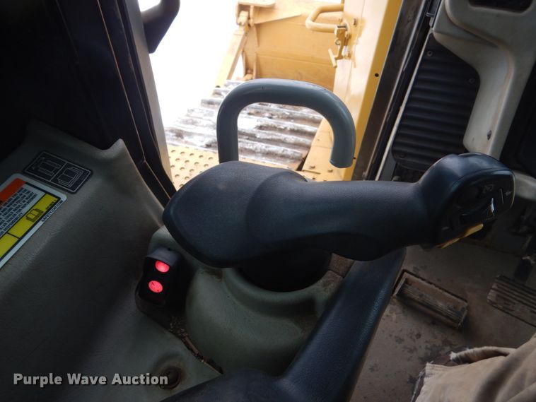 image for item HU9998 2014 Caterpillar D6T LGP  dozer