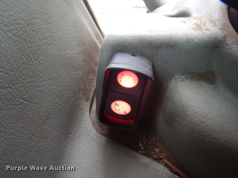 image for item HU9998 2014 Caterpillar D6T LGP  dozer