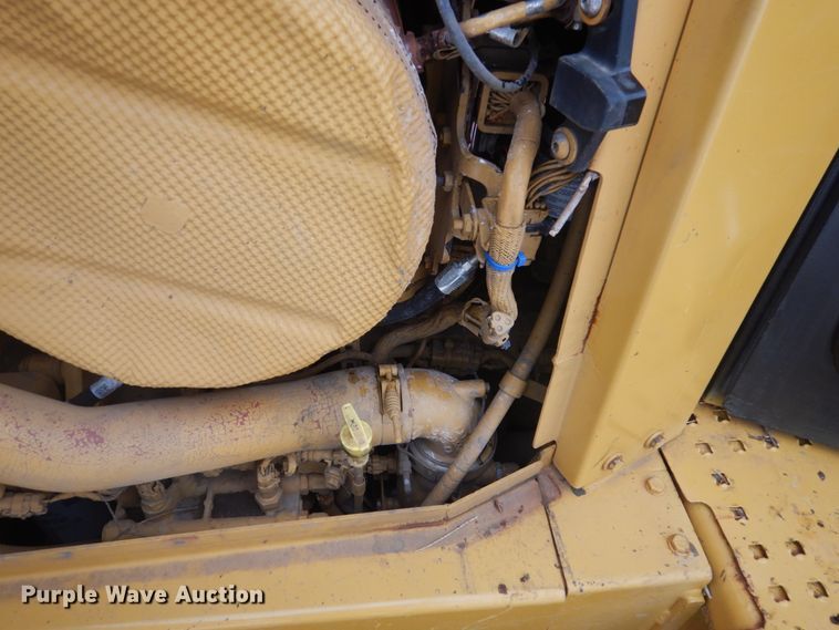 image for item HU9998 2014 Caterpillar D6T LGP  dozer