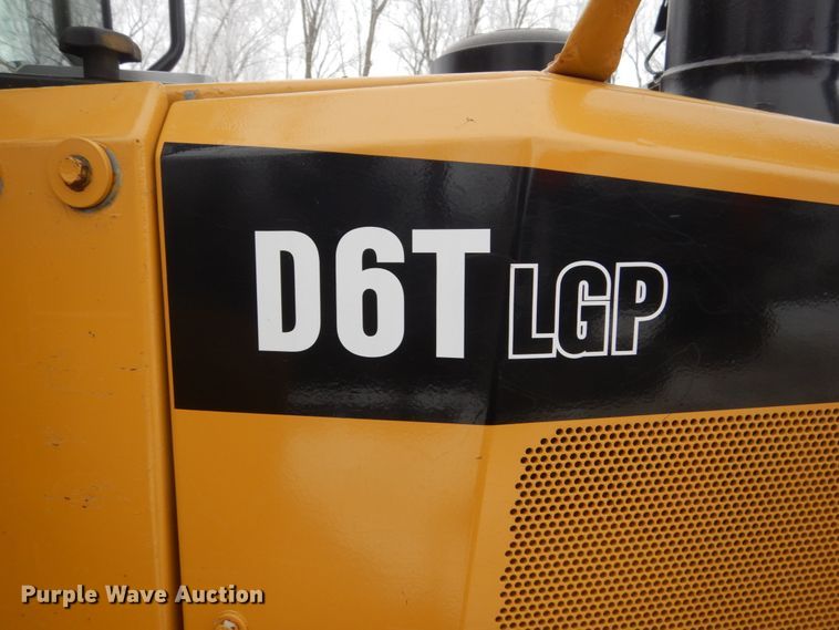 image for item HU9998 2014 Caterpillar D6T LGP  dozer