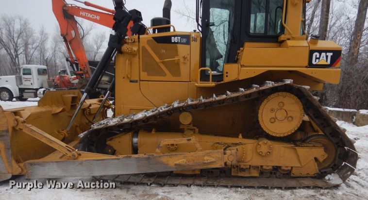 image for item HU9998 2014 Caterpillar D6T LGP  dozer