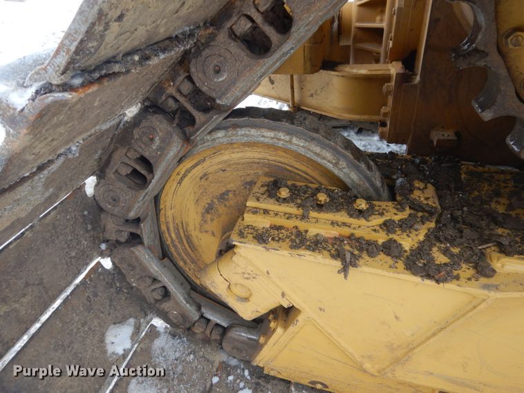image for item HU9998 2014 Caterpillar D6T LGP  dozer
