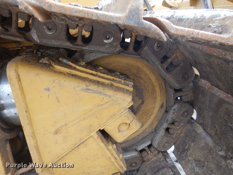 image for item HU9998 2014 Caterpillar D6T LGP  dozer