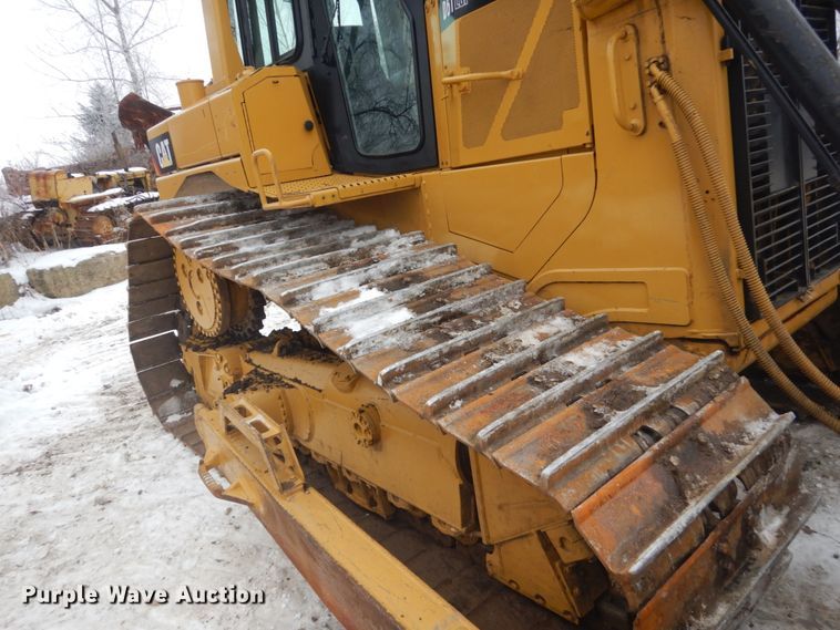 image for item HU9998 2014 Caterpillar D6T LGP  dozer