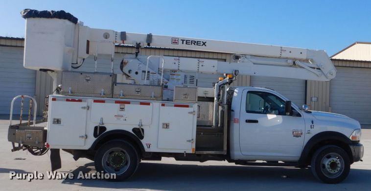 image for item HV9580 2011 Dodge Ram 5500  bucket truck