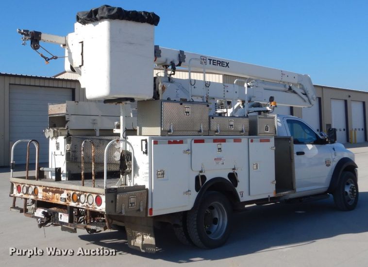 image for item HV9580 2011 Dodge Ram 5500  bucket truck