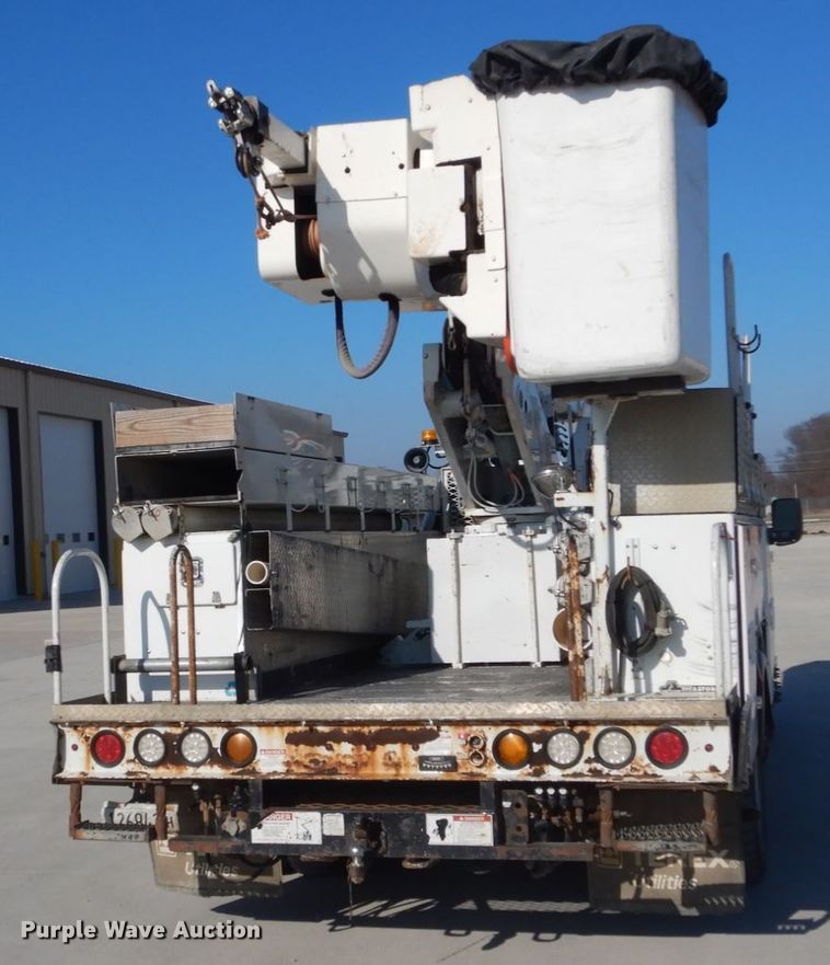 image for item HV9580 2011 Dodge Ram 5500  bucket truck