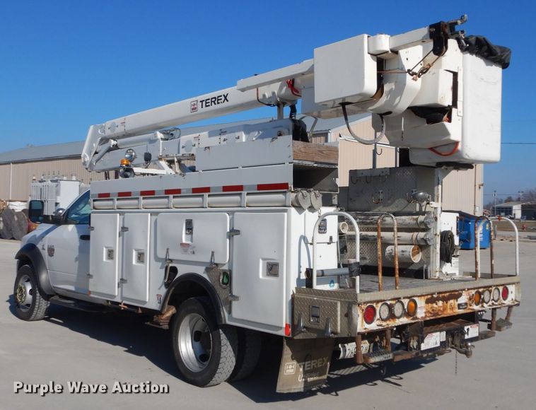 image for item HV9580 2011 Dodge Ram 5500  bucket truck