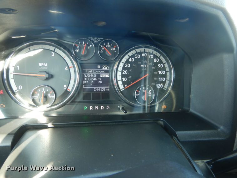 image for item HV9580 2011 Dodge Ram 5500  bucket truck