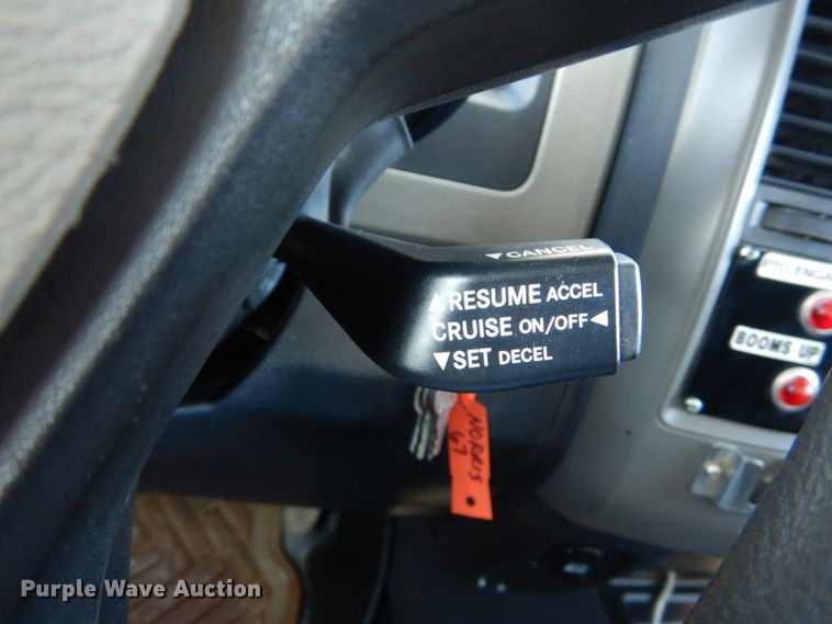 image for item HV9580 2011 Dodge Ram 5500  bucket truck