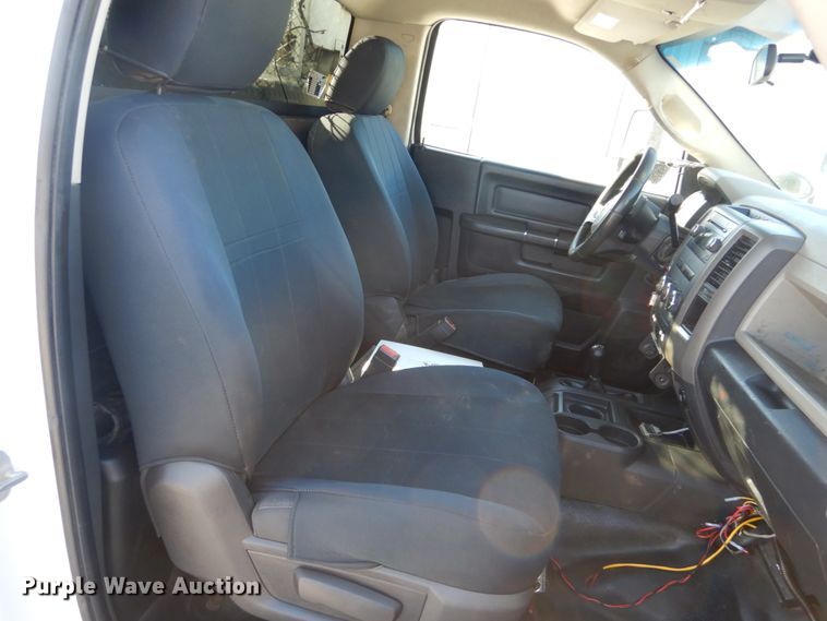 image for item HV9580 2011 Dodge Ram 5500  bucket truck