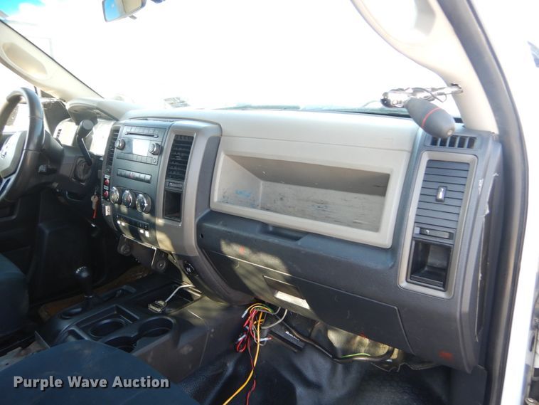 image for item HV9580 2011 Dodge Ram 5500  bucket truck