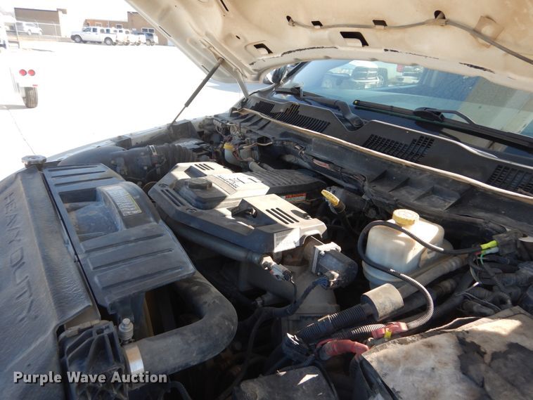 image for item HV9580 2011 Dodge Ram 5500  bucket truck