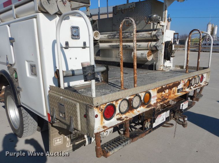 image for item HV9580 2011 Dodge Ram 5500  bucket truck