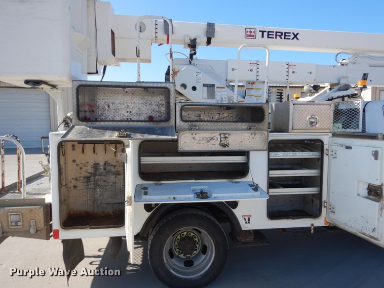 image for item HV9580 2011 Dodge Ram 5500  bucket truck