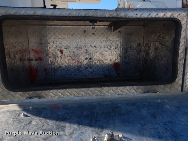 image for item HV9580 2011 Dodge Ram 5500  bucket truck