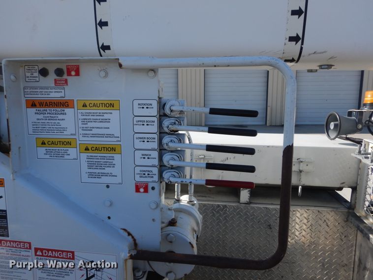 image for item HV9580 2011 Dodge Ram 5500  bucket truck