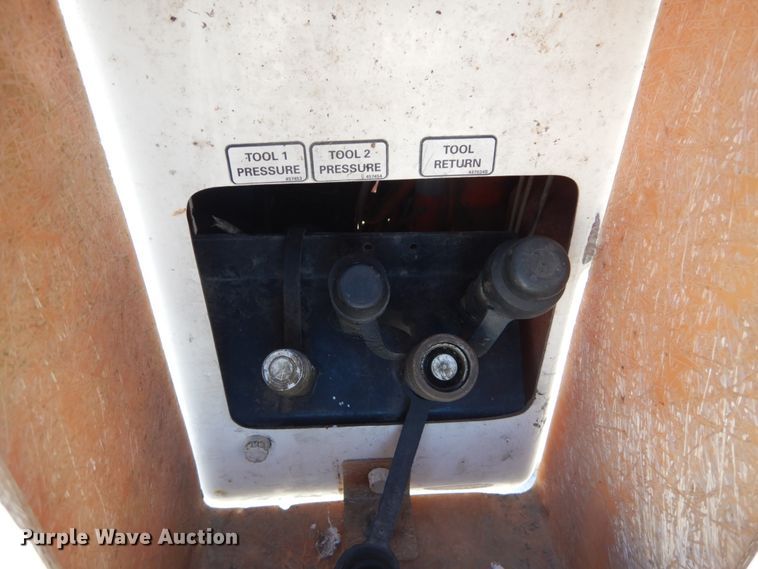 image for item HV9580 2011 Dodge Ram 5500  bucket truck