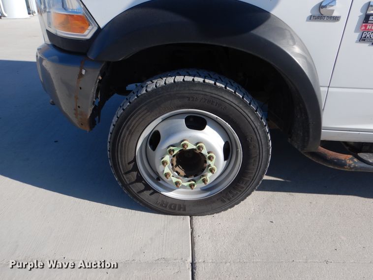 image for item HV9580 2011 Dodge Ram 5500  bucket truck