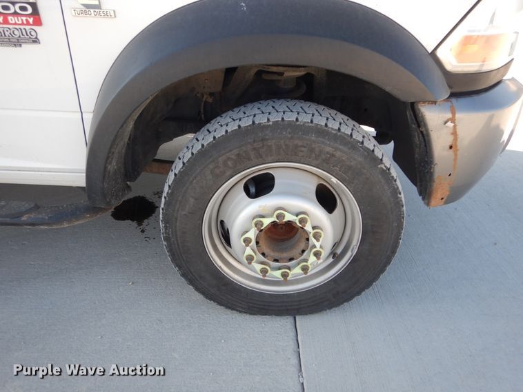 image for item HV9580 2011 Dodge Ram 5500  bucket truck