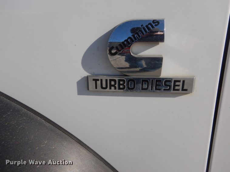 image for item HV9580 2011 Dodge Ram 5500  bucket truck