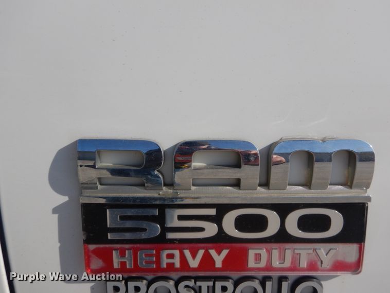 image for item HV9580 2011 Dodge Ram 5500  bucket truck