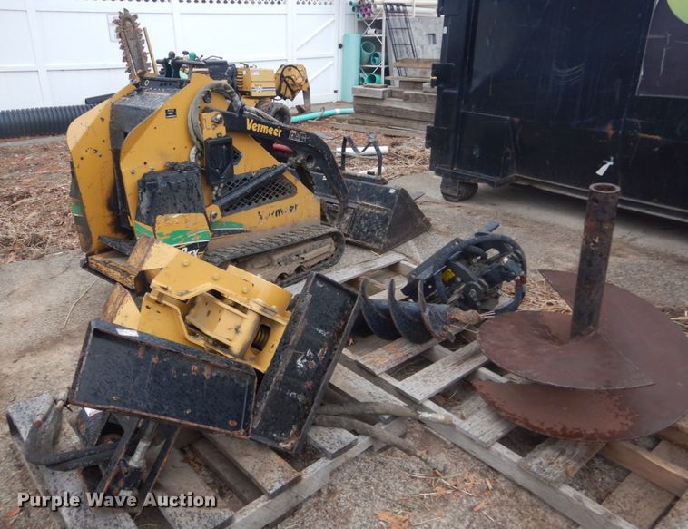 image for item HV9603 2007 Vermeer S600TX  compact utility loader