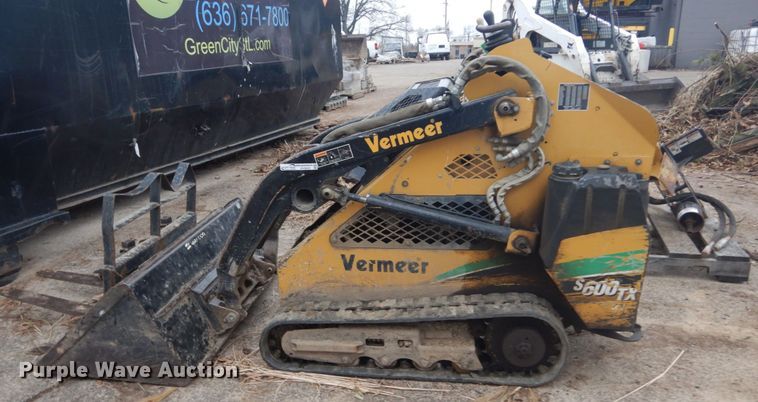 image for item HV9603 2007 Vermeer S600TX  compact utility loader