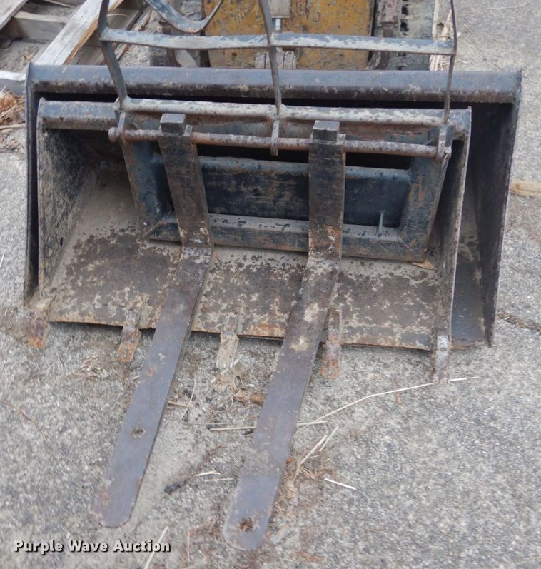 image for item HV9603 2007 Vermeer S600TX  compact utility loader