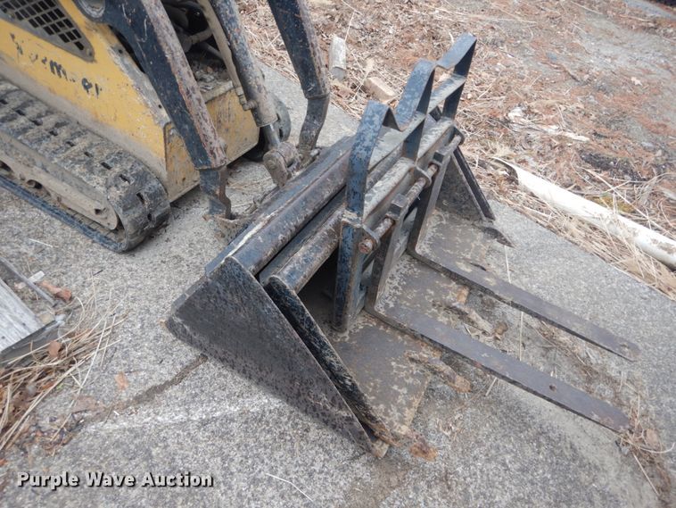 image for item HV9603 2007 Vermeer S600TX  compact utility loader