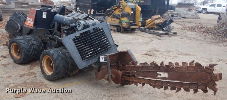 image for item HV9604 2001 Ditch Witch 410 SX  trencher