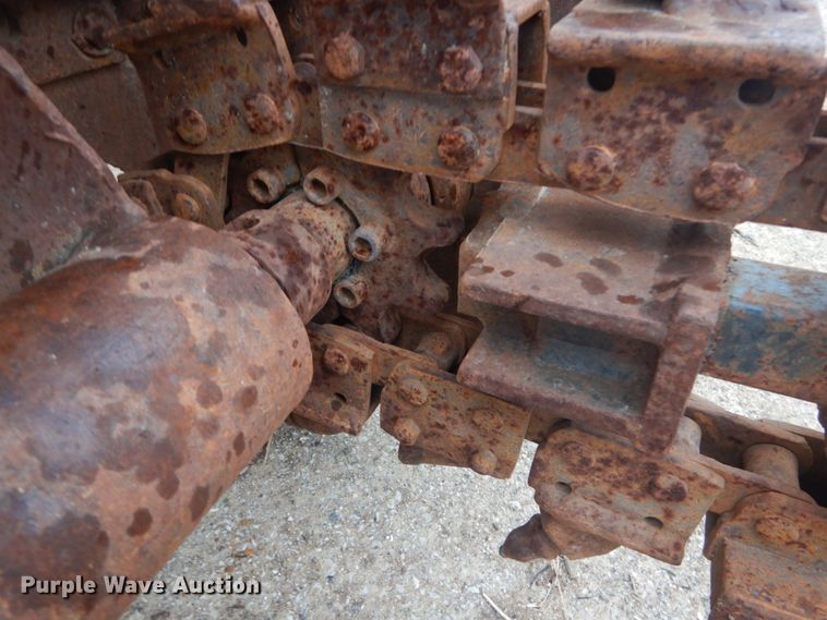 image for item HV9604 2001 Ditch Witch 410 SX  trencher