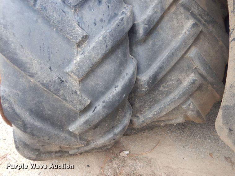 image for item HV9604 2001 Ditch Witch 410 SX  trencher