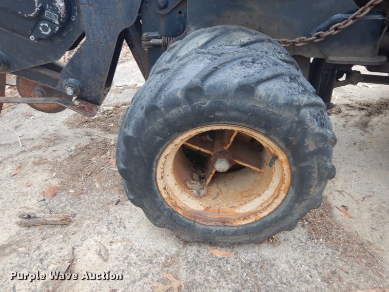 image for item HV9604 2001 Ditch Witch 410 SX  trencher