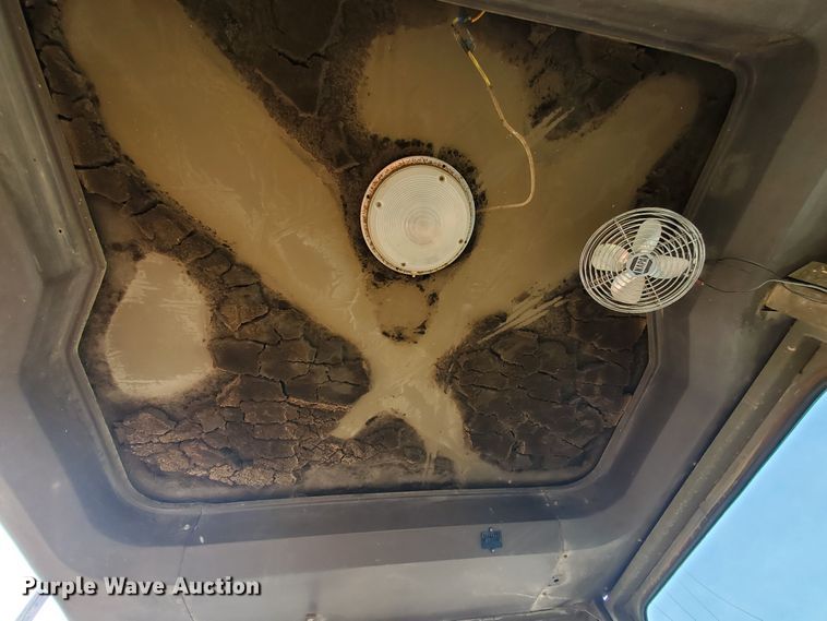 image for item HW9666 1985 Champion 720A  motor grader