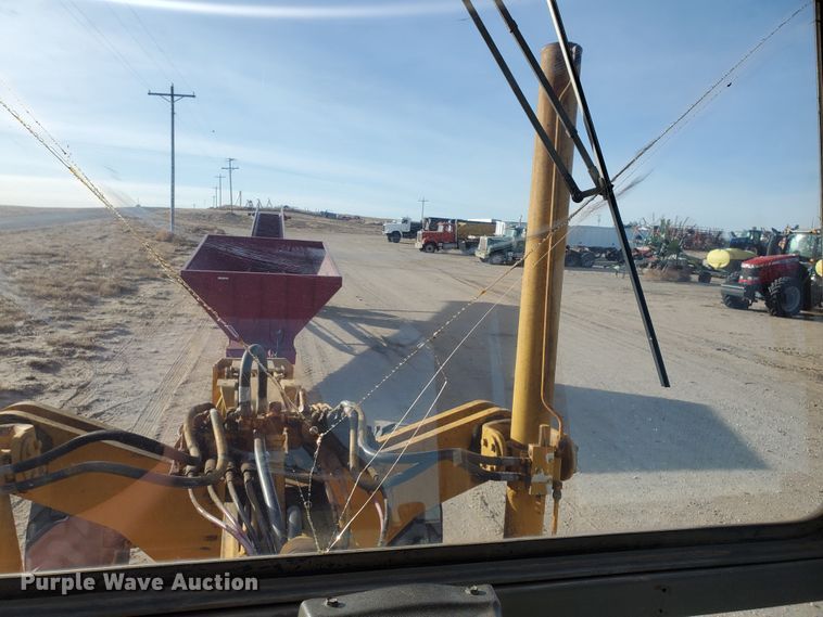 image for item HW9666 1985 Champion 720A  motor grader