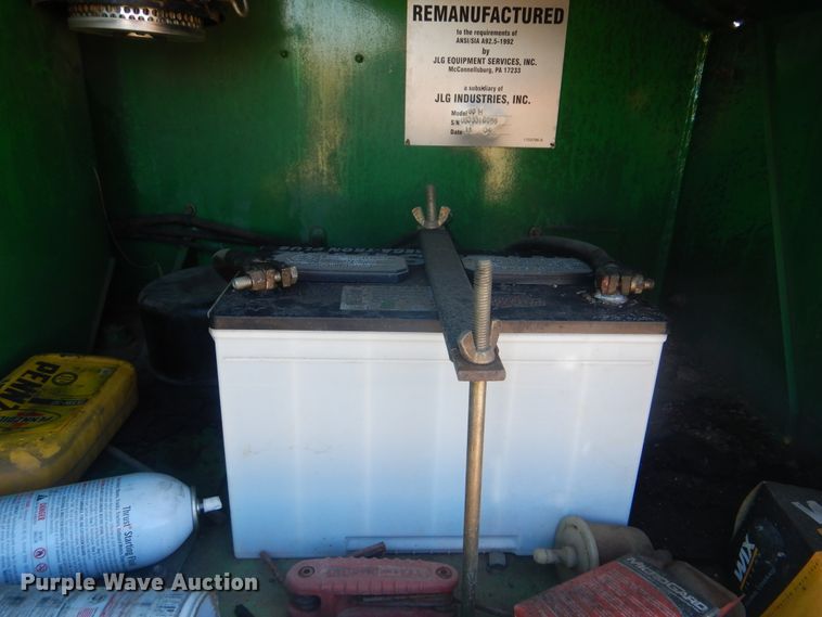 image for item HW9797 1993 JLG 60H  boom lift