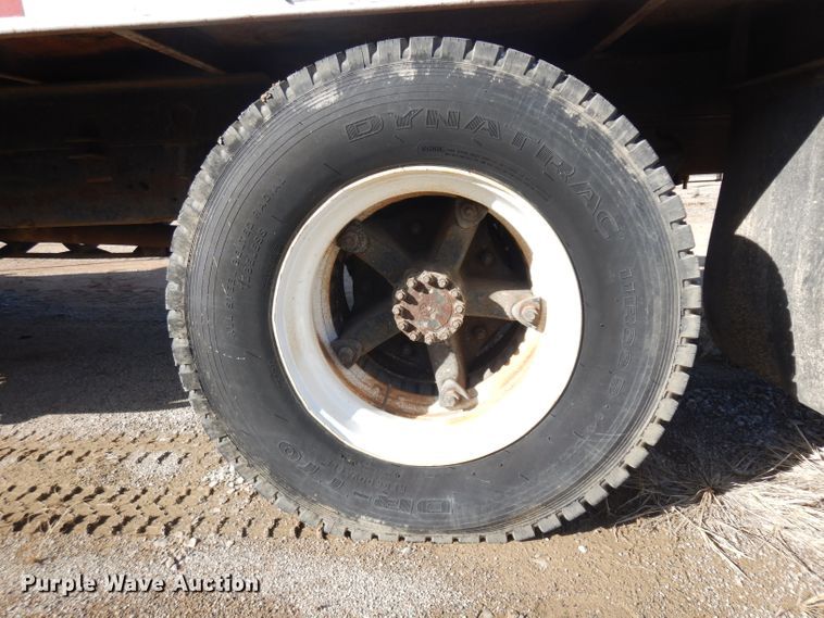 image for item IG9152 1977 Ford 750  bucket truck