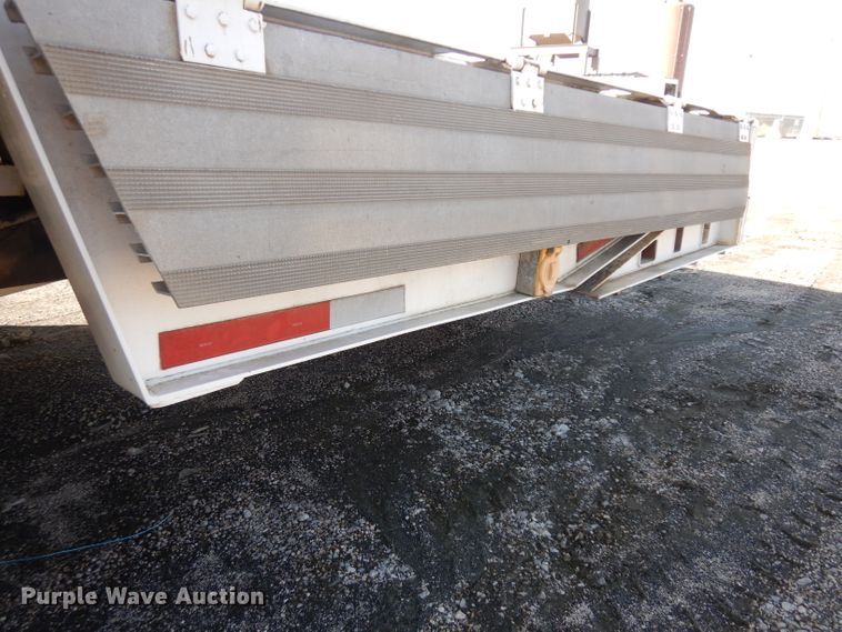 image for item IG9153 1986 Wilson 4860-FT  drop deck equipment trailer