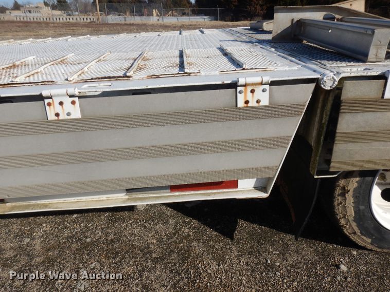 image for item IG9153 1986 Wilson 4860-FT  drop deck equipment trailer