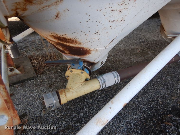 image for item IG9154 1963 Fruehauf  pneumatic dry bulk trailer